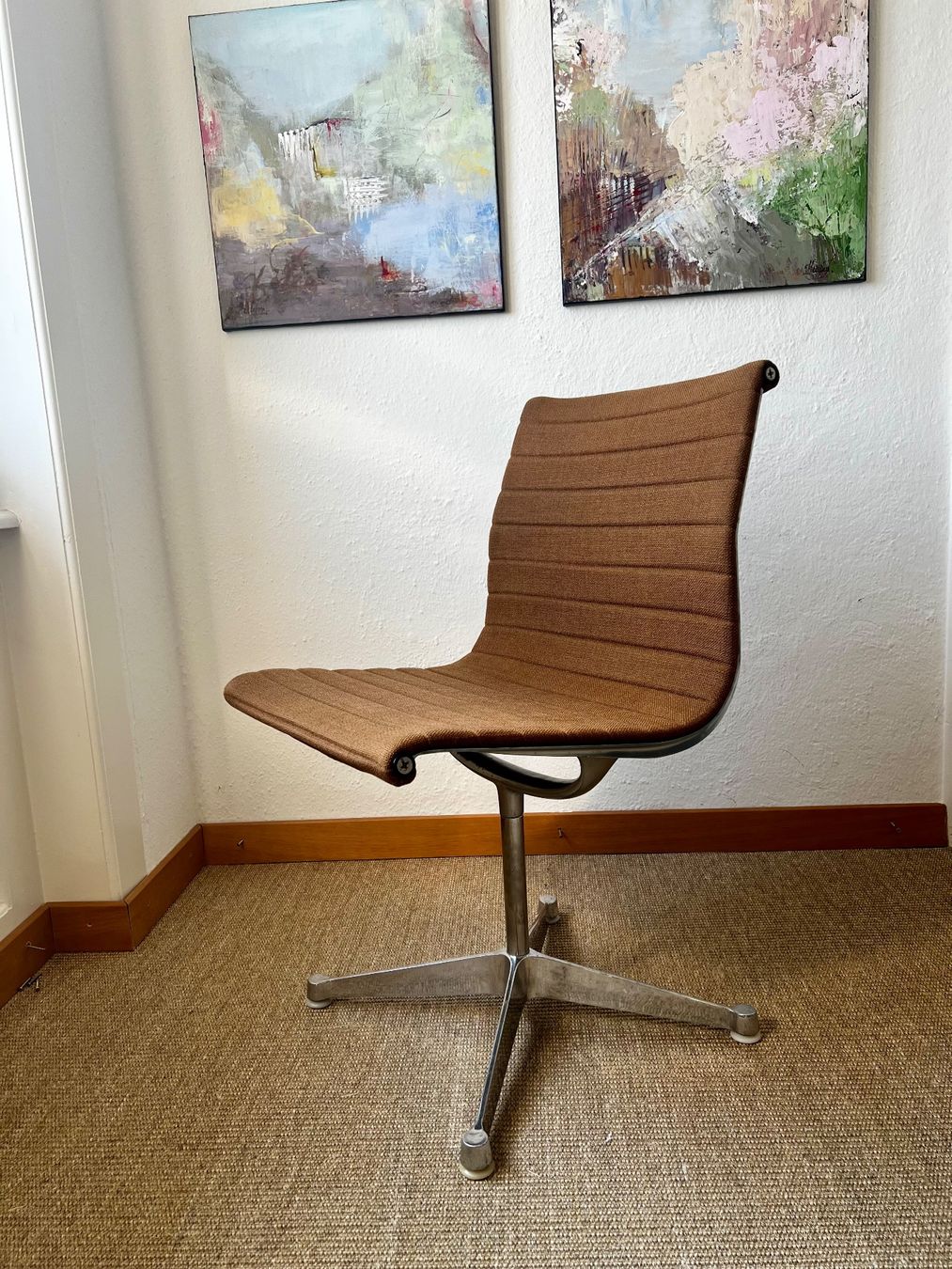 Herman Miller Sedie: Herman Miller Eames Alu Chair EA101 Early Version – Usato da Kilchberg ZH venduto da pompita 1