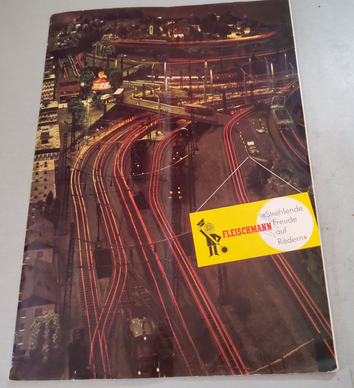 Fleischmann Modellini di ferrovie: Alter FLEISCHMANN Modelleisenbahn Katalog 1967 – Usato da Grüningen venduto da VENOM59