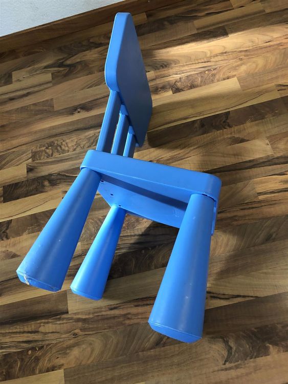 IKEAKinderstuhl MAMMUT blau Kaufen auf Ricardo