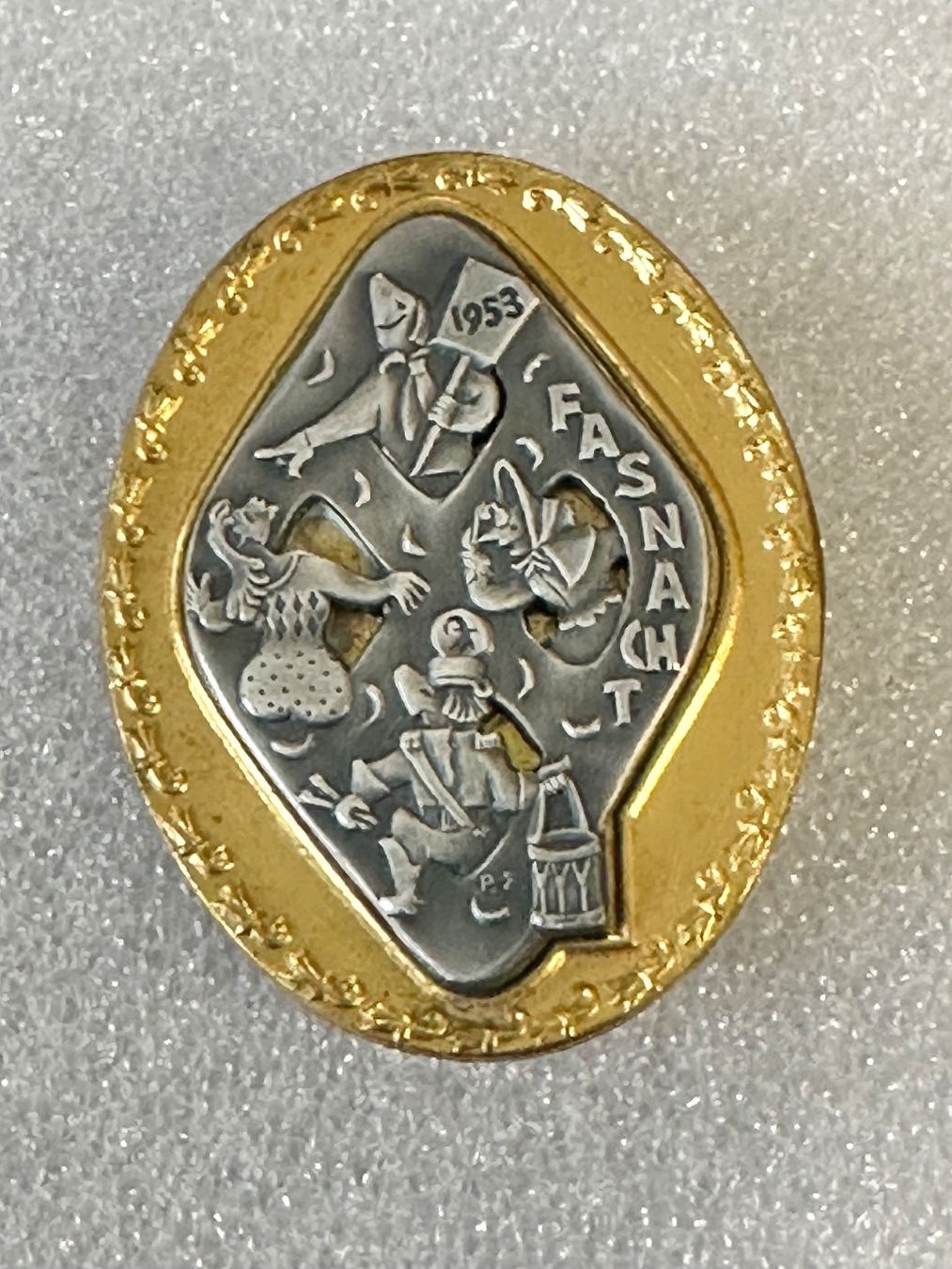 Basler Placchette & Badge: Fasnacht Basel GOLD 1953 *** – Usato da Basel venduto da fasnachtsoutlet1965