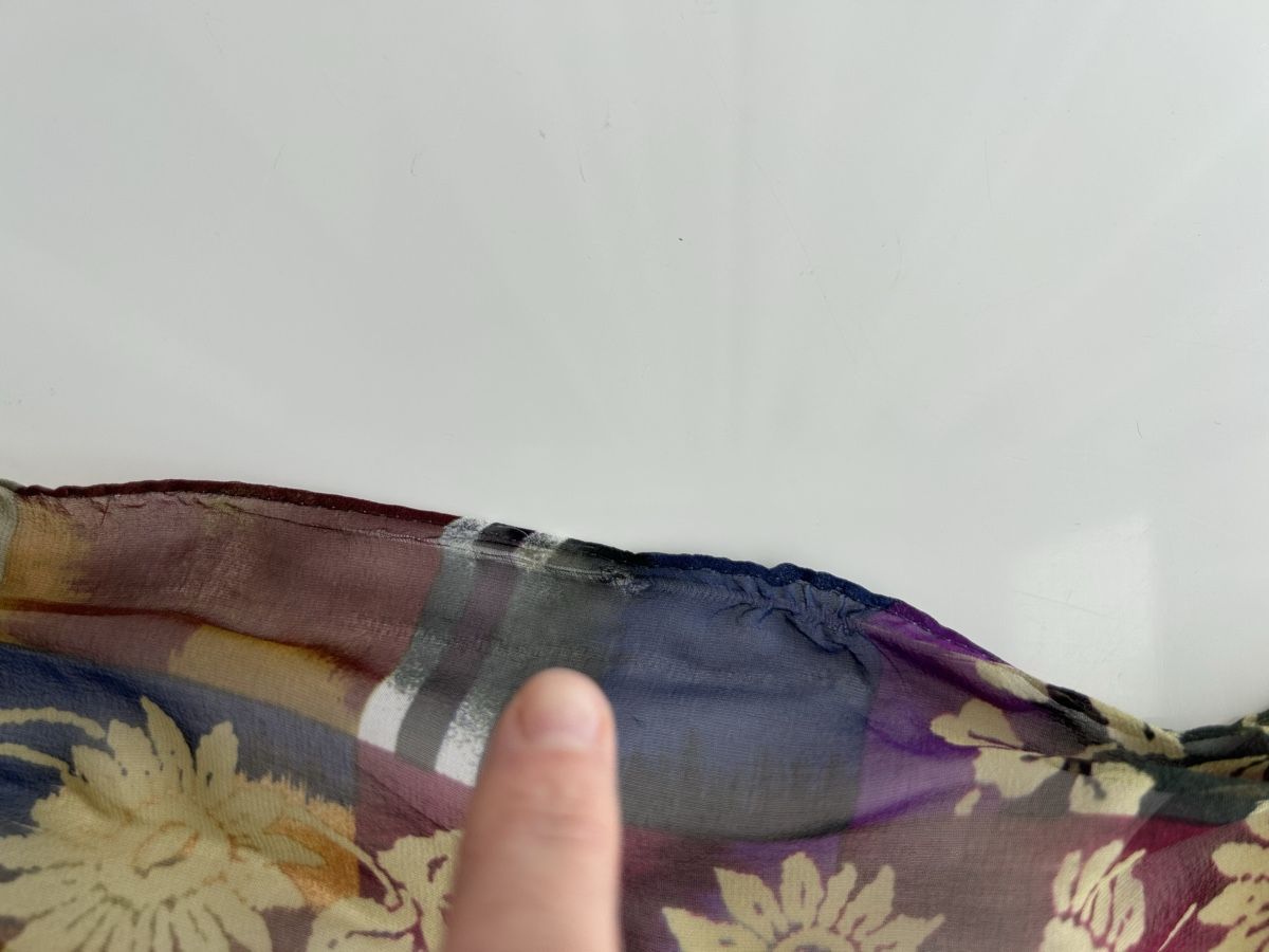 Foulards & écharpes: Silk Scarf Echo Floral Print Multicolor Used – D'occasion à Saland par ele_vc96 2