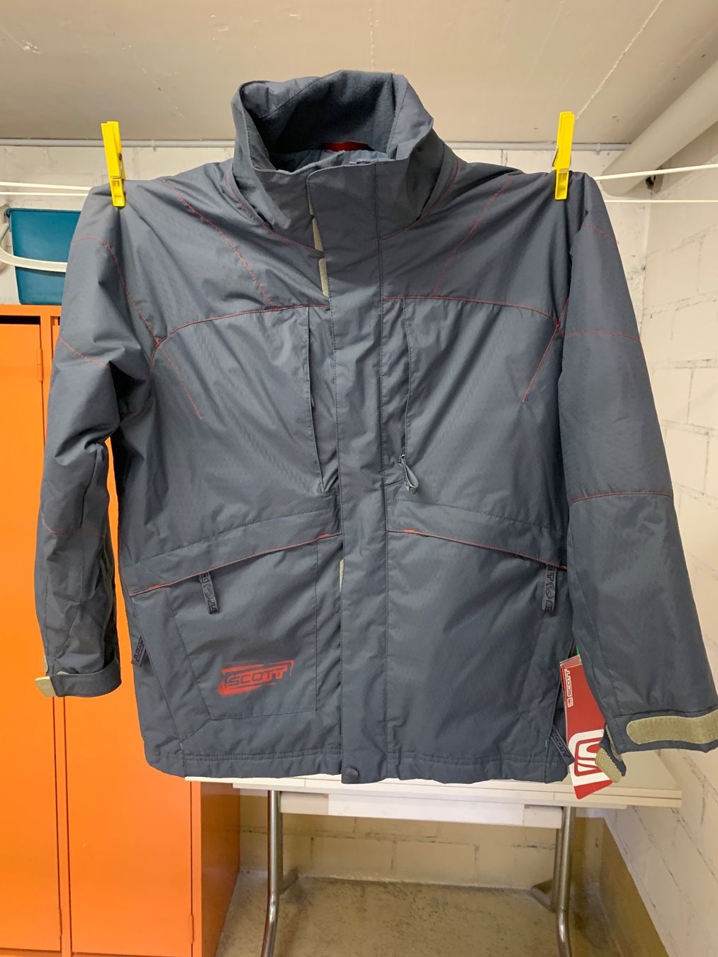 Jacken: NEU Herrenjacke SCOTT USA – Neu (gemäss Beschreibung) aus Thun von jeff070