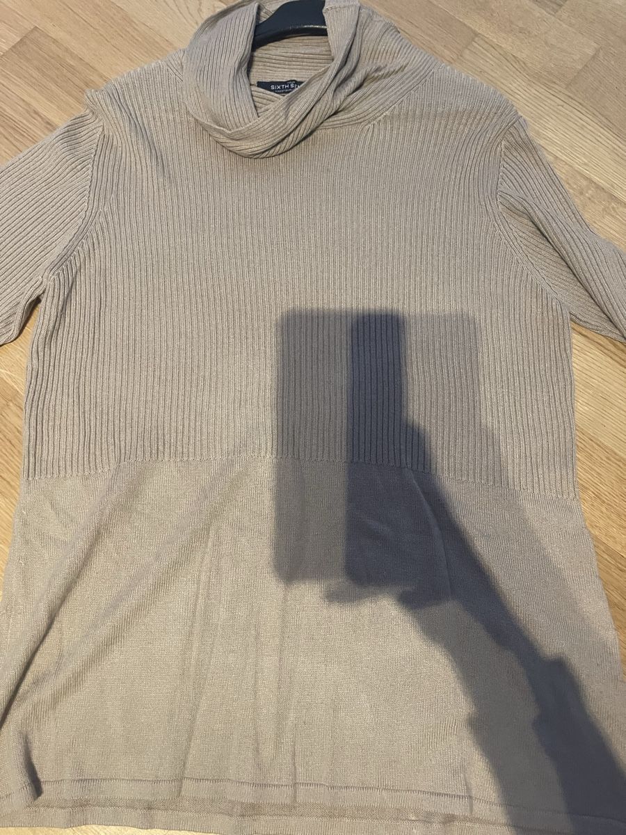 Maglioni & Felpe: Pullover Sixth Sense Seide 85% und Kaschmir. Top! – Usato da Rüschlikon venduto da Lajniii