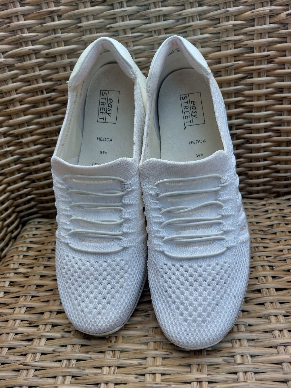 Scarpe da donna: White Sneaker von Easy Street Gr.4,5 -37 – Usato da Balsthal venduto da Trendline55