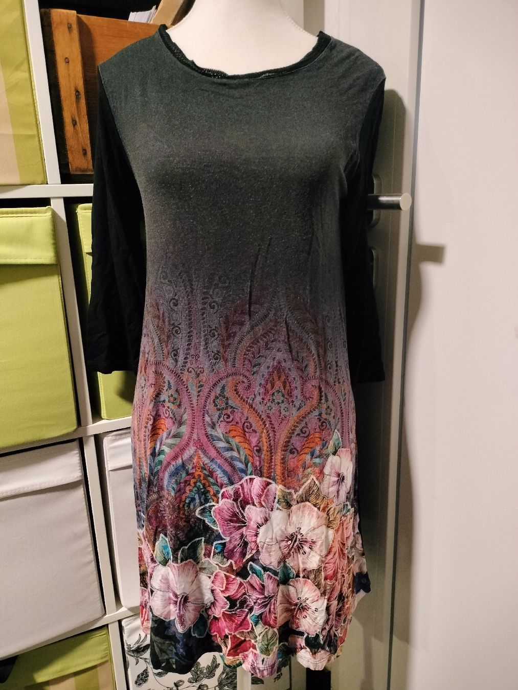 Desigual Vestiti: Desigual Kleid gr M – Usato da Gordevio venduto da LadyTicino