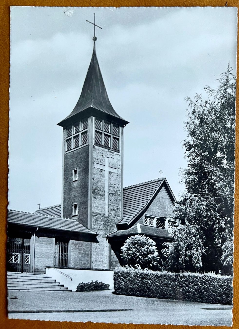 Cartoline postali: AK:  EGG  (ZH)  Wallfahrtskirche St. Antonius v. P – Usato da Lutry venduto da Ediego