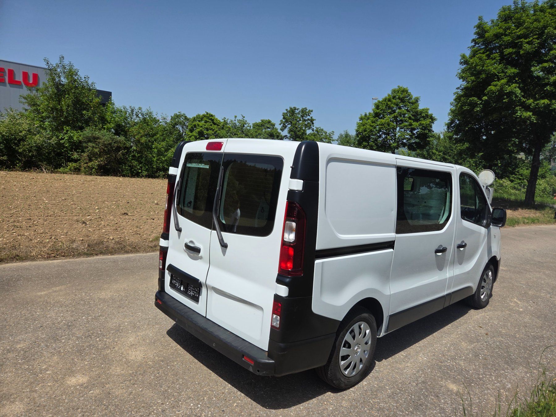 Renault Veicoli commerciali: Renault Trafic 2.0 dCi 120 – Usato da Fischbach-Göslikon venduto da Emanuel.Bardhi 4