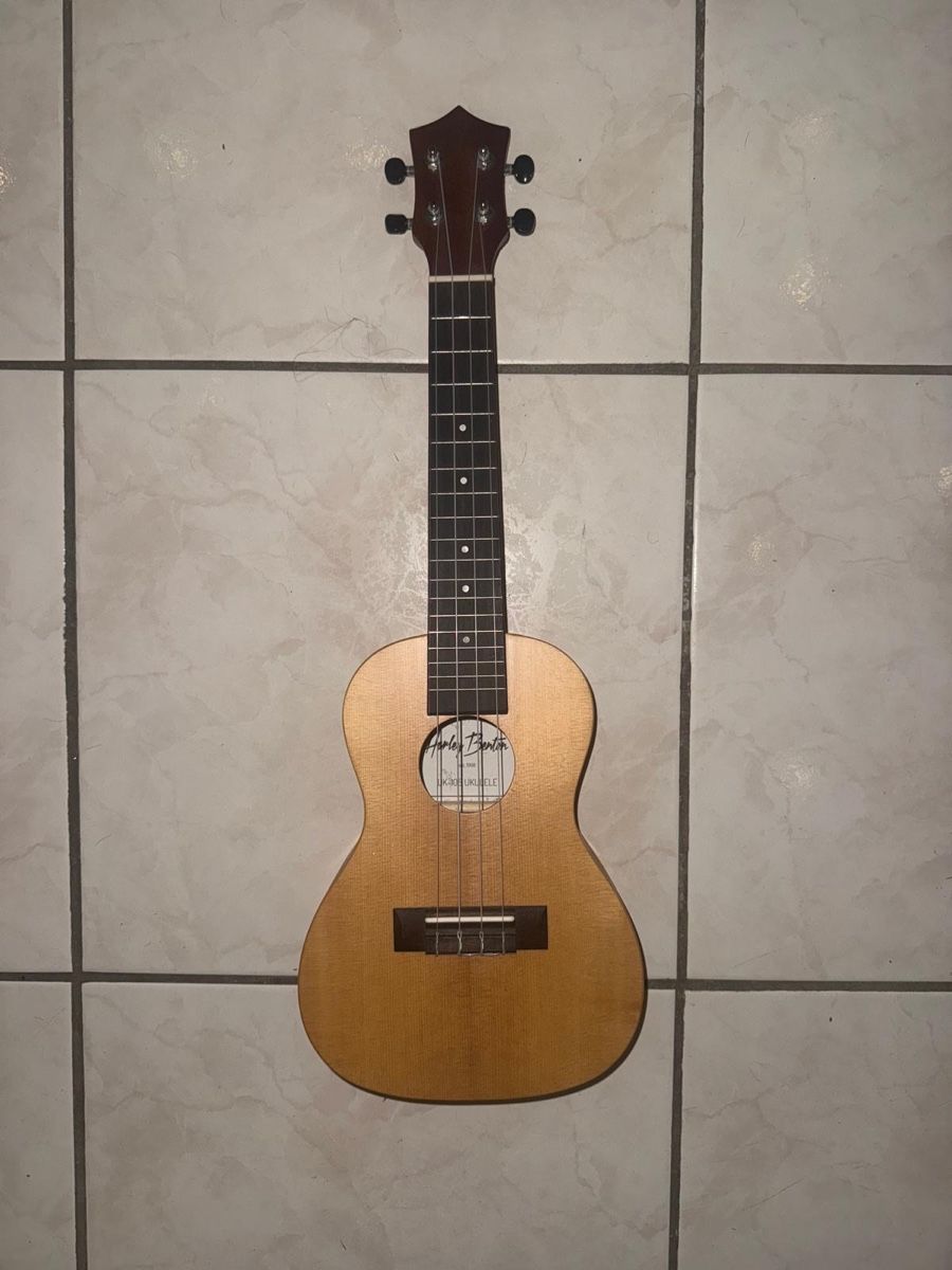 Harley Benton Strumenti musicali: Harley Benton UK-10S Ukulele – Usato da Rüschegg Heubach venduto da Ruth949698