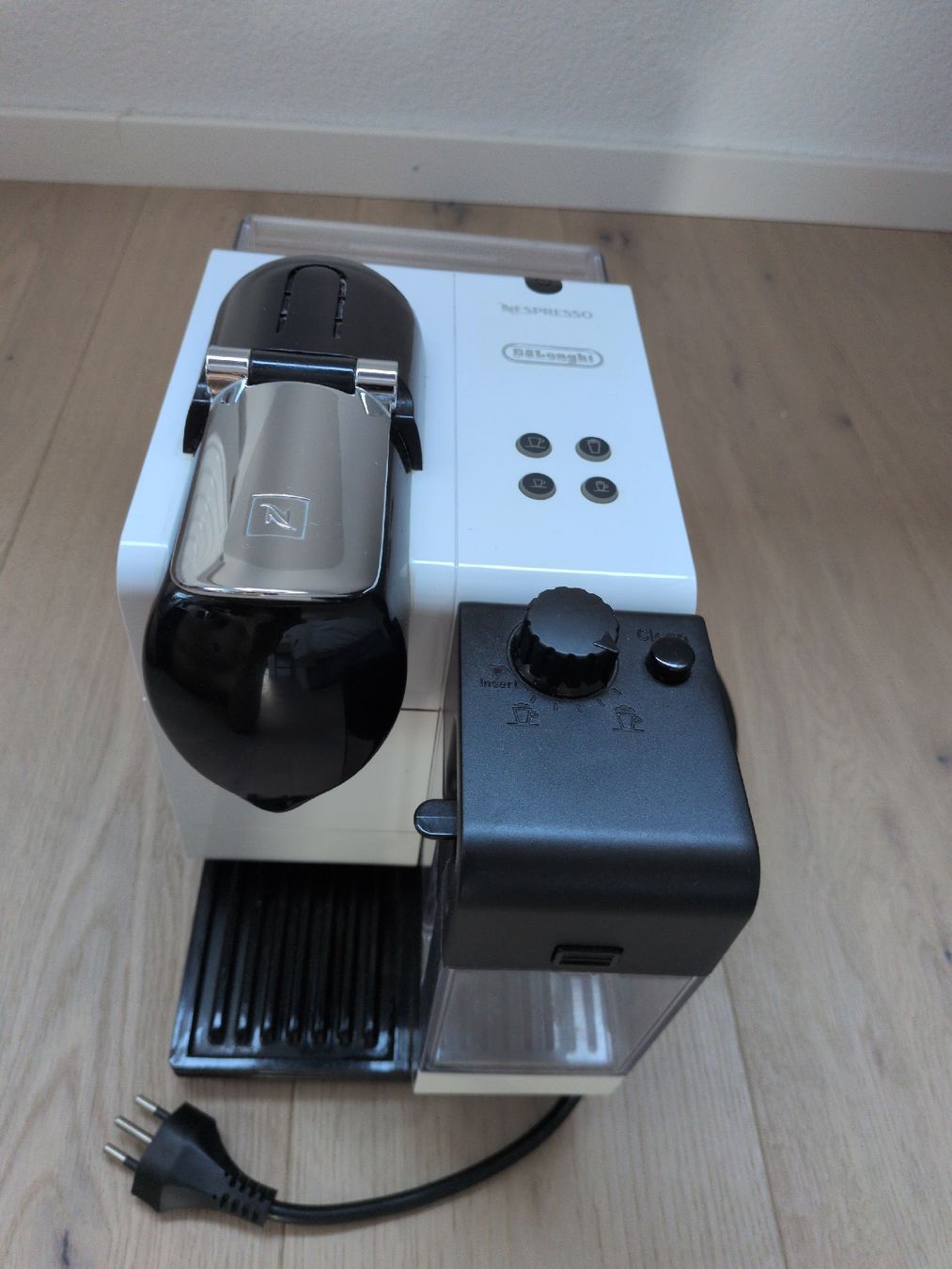 De'Longhi Macchine per caffè & Macchine per espresso: Nespresso Delonghi Coffee Machine – Usato da Basel venduto da ric_h97p