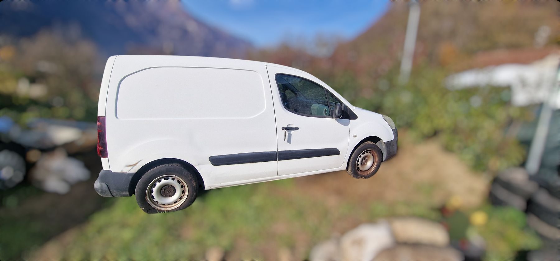 Citroën Veicoli commerciali: Citroën Berlingo 1.6i – Difettoso da Giubiasco venduto da AUTOTECNICA 2