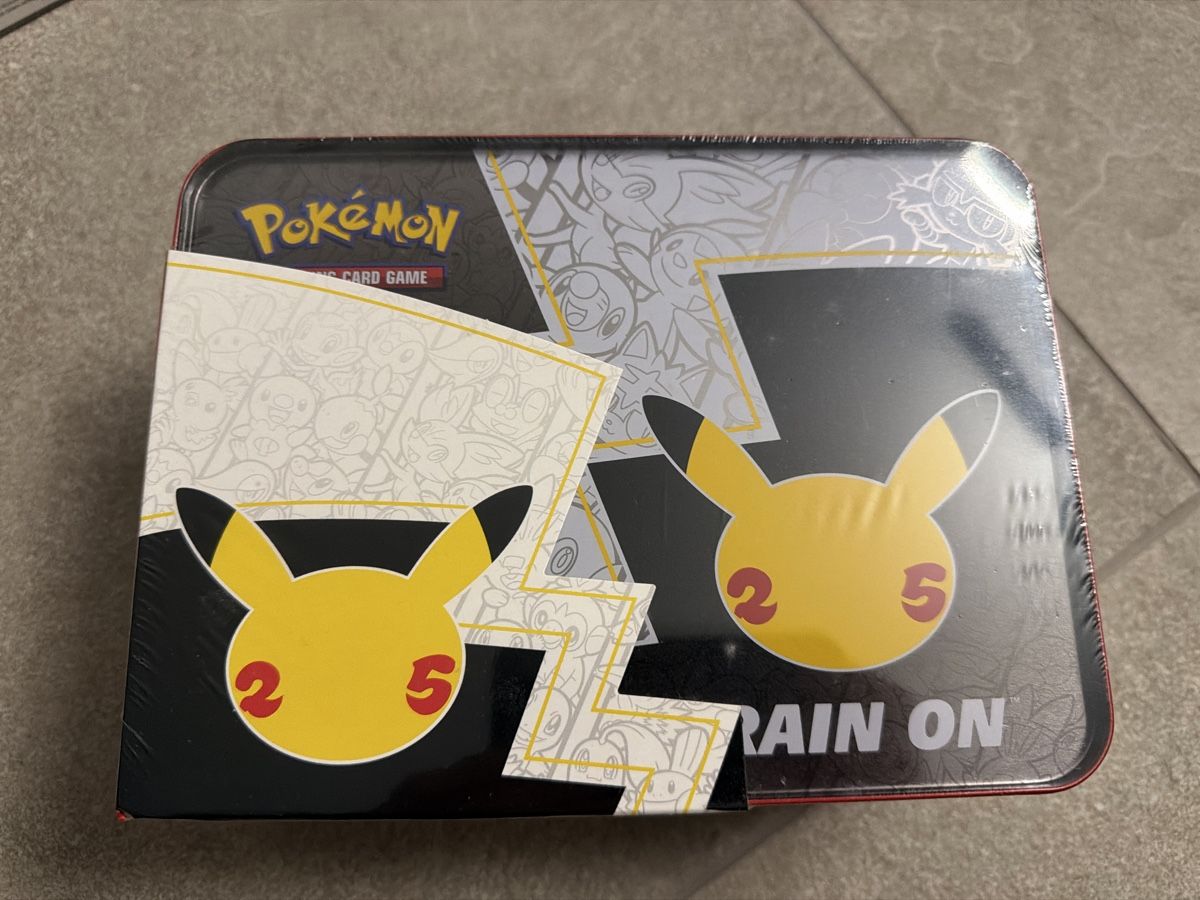 Pokémon Carte collezionabili: Pokemon celebration chest 25 eng – Nuovo (secondo la descrizione) da Massagno venduto da pokecoach 2