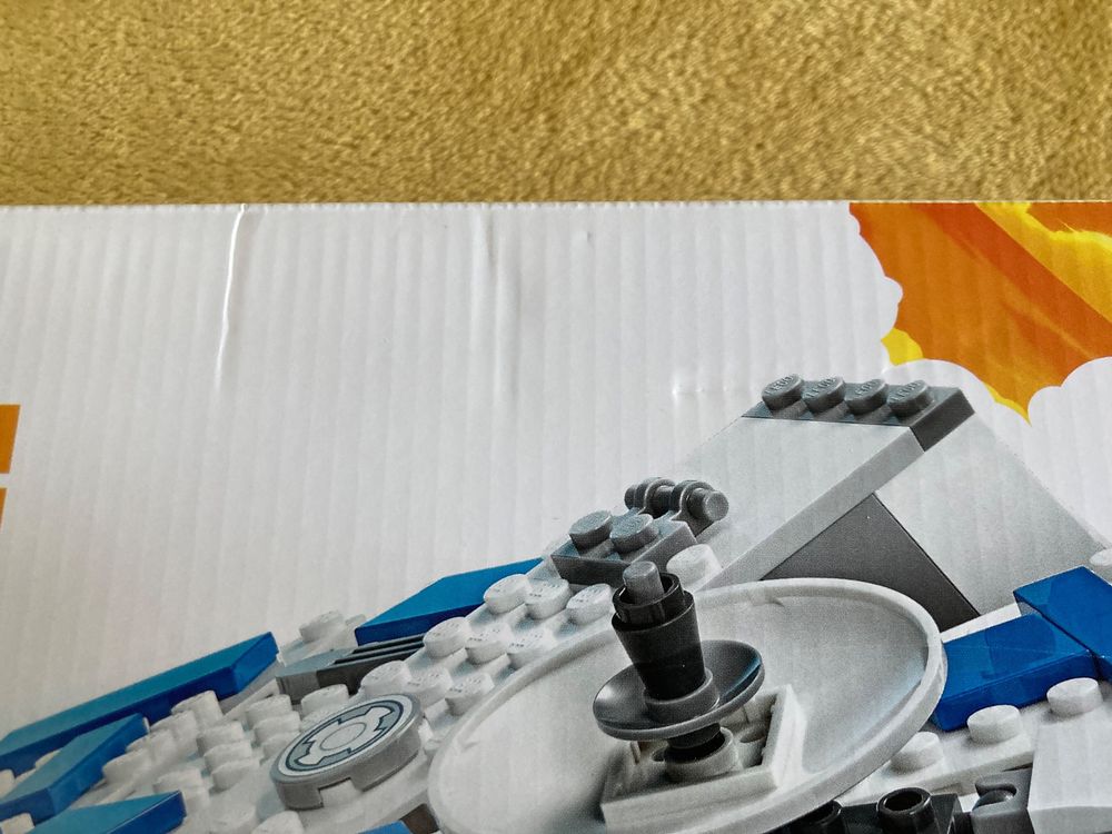 faucon millenium lego 75212