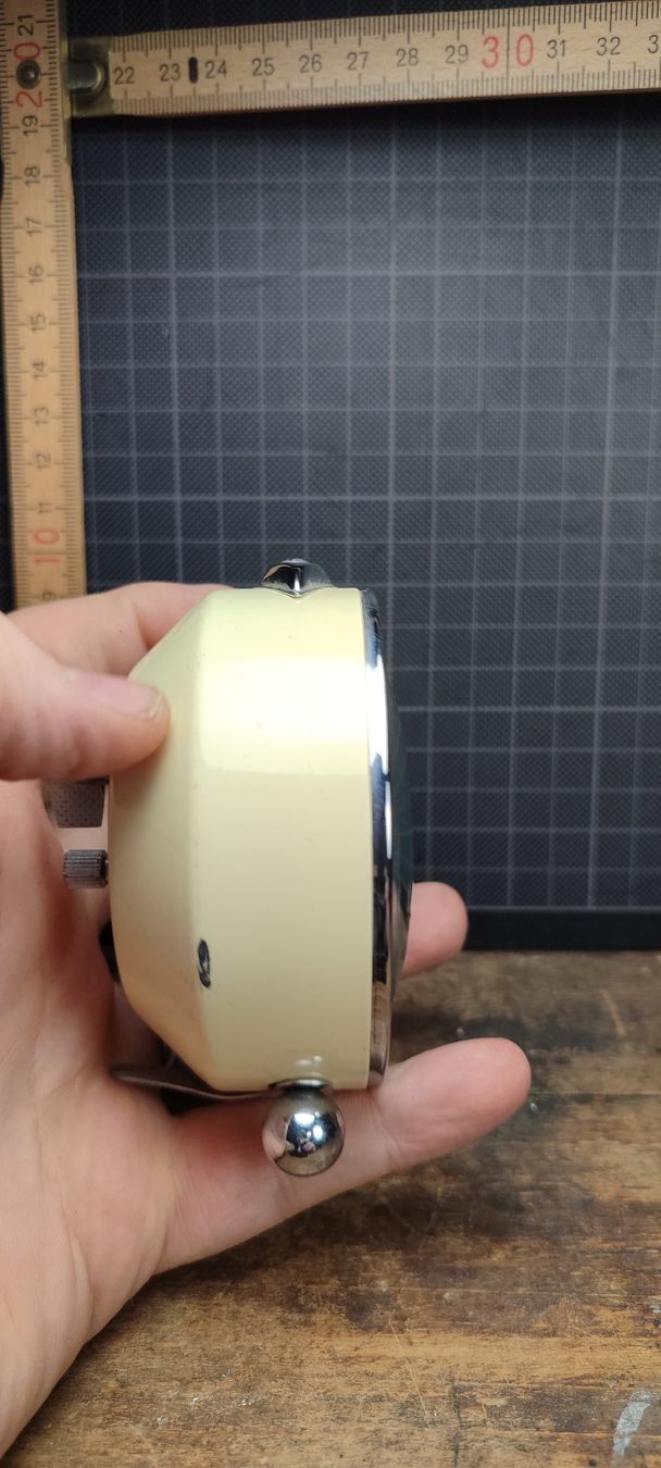 Sveglie: Wunderschöner alter Wecker Nr84 Made in China – Usato da Gelterkinden venduto da MYSTOREFORYOU4460 3