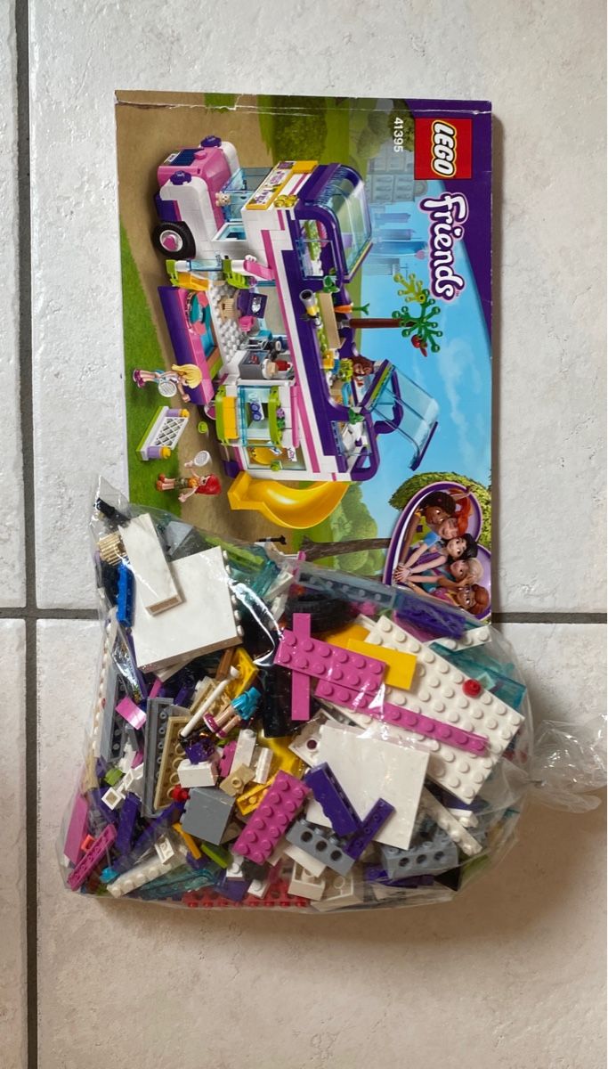 Lego Giocattoli: Lego Friends Freundschaftsbus – Usato da Buckten venduto da Swissi06 1