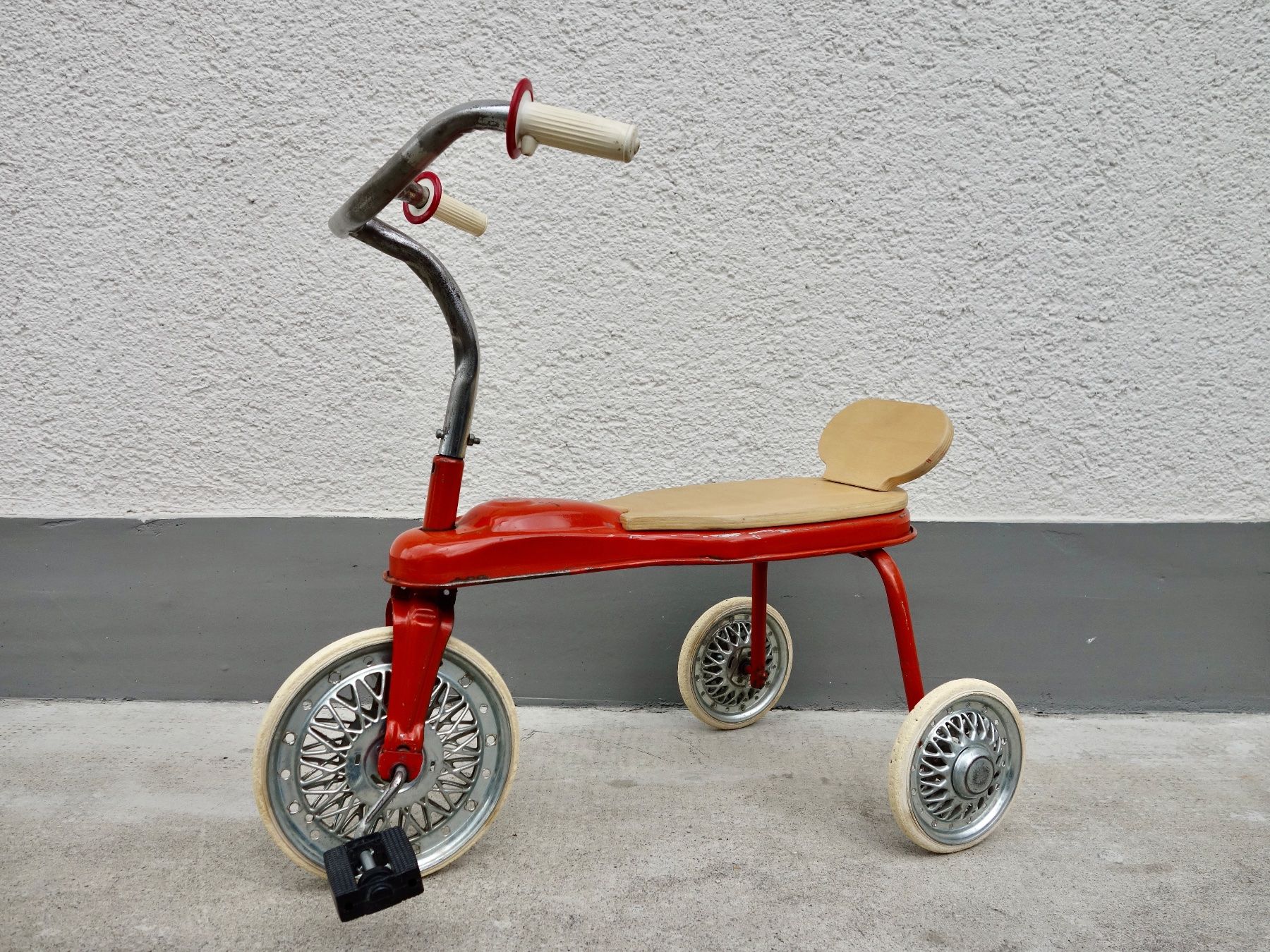 Fahrzeuge für Kinder: Vintage Dreirad 60er/70er Jahre – Gebraucht aus Kerzers von wisaundso 5