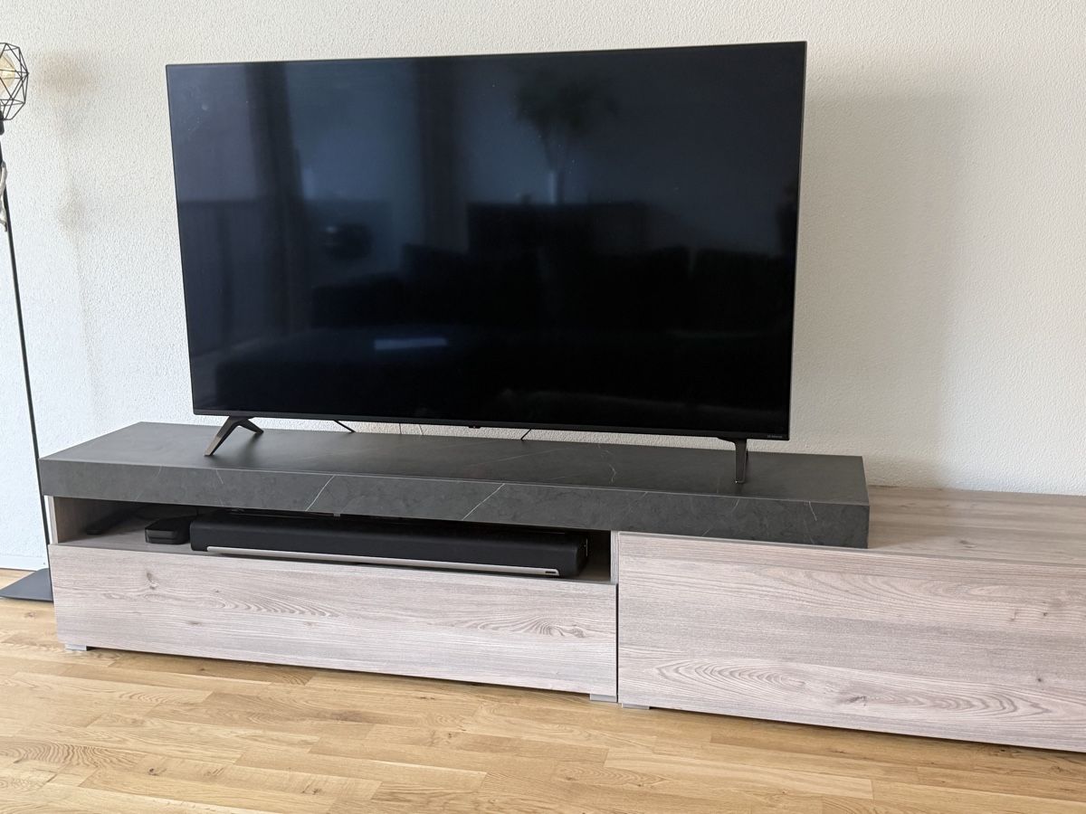 Conforama Mobili TV: Modern TV Stand with Storage Drawers – Usato da Zug venduto da pav_q5f7 2