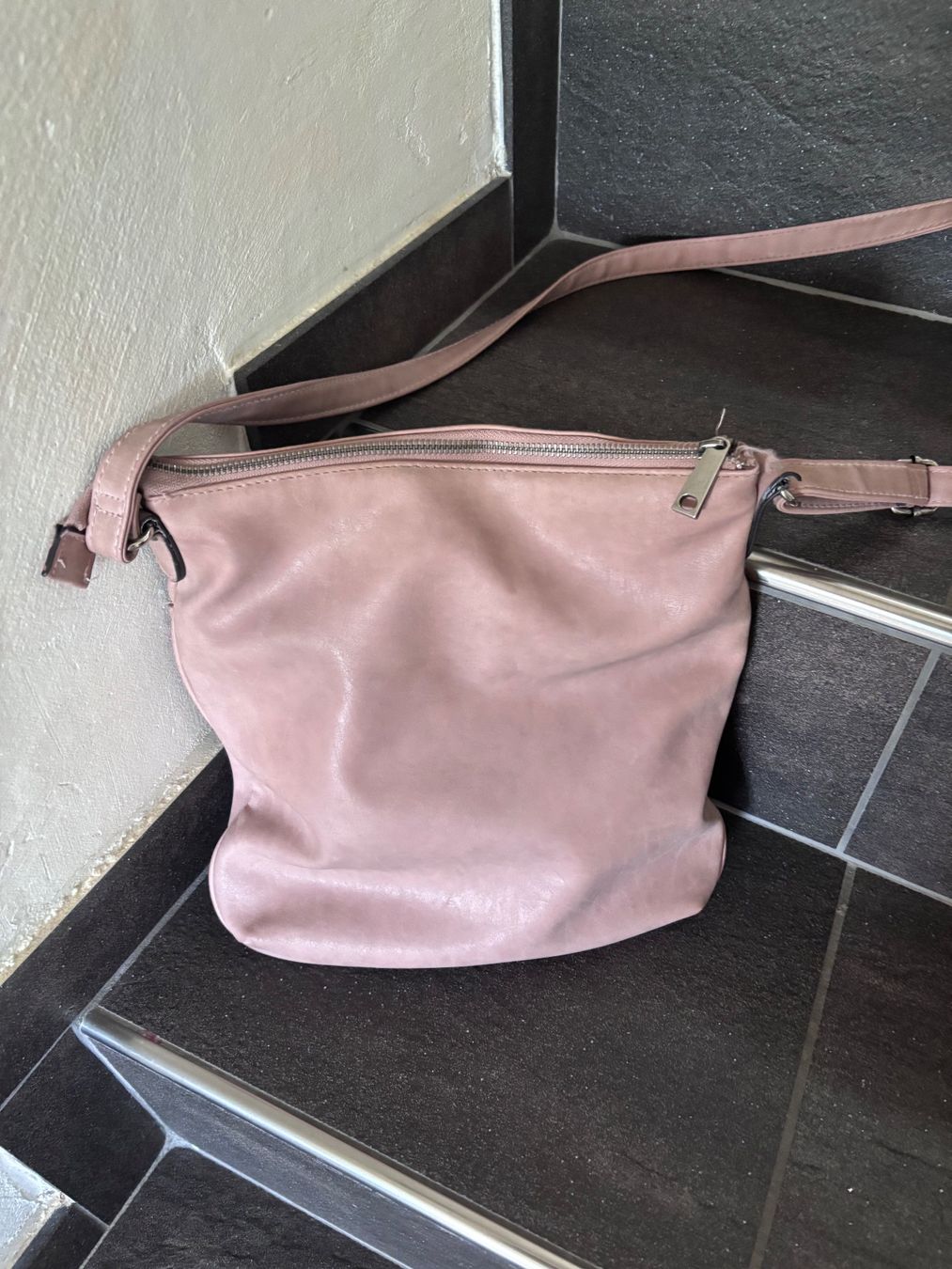 Sacs femmes: Handtasche beige/rosa – D'occasion à Balsthal par Uroby 2