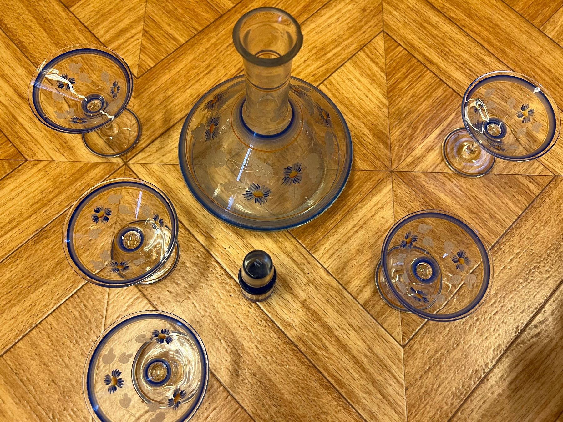 Caraffe: Antike Karaffe mit Gläser – Usato da Uetendorf venduto da Stoun 4