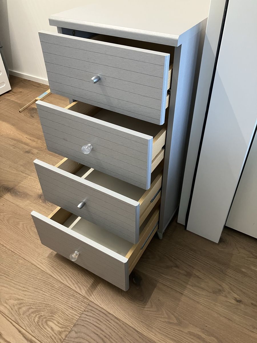 Cassettiere: GRATIS Schubladen Möbel – Usato da Au ZH venduto da mot_2hrh 5