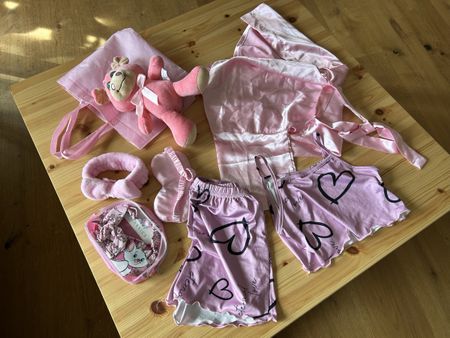 8 Teile - Rosa Mädchen Pyjama Set, Kuscheltier, Gr. 134/140