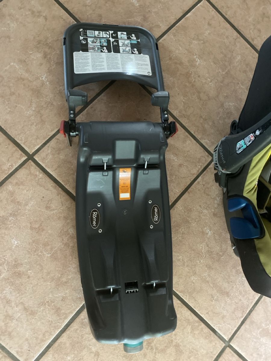 Britax Römer Seggiolini per auto: Baby Autositz – Usato da Laufen venduto da nightparrot 1