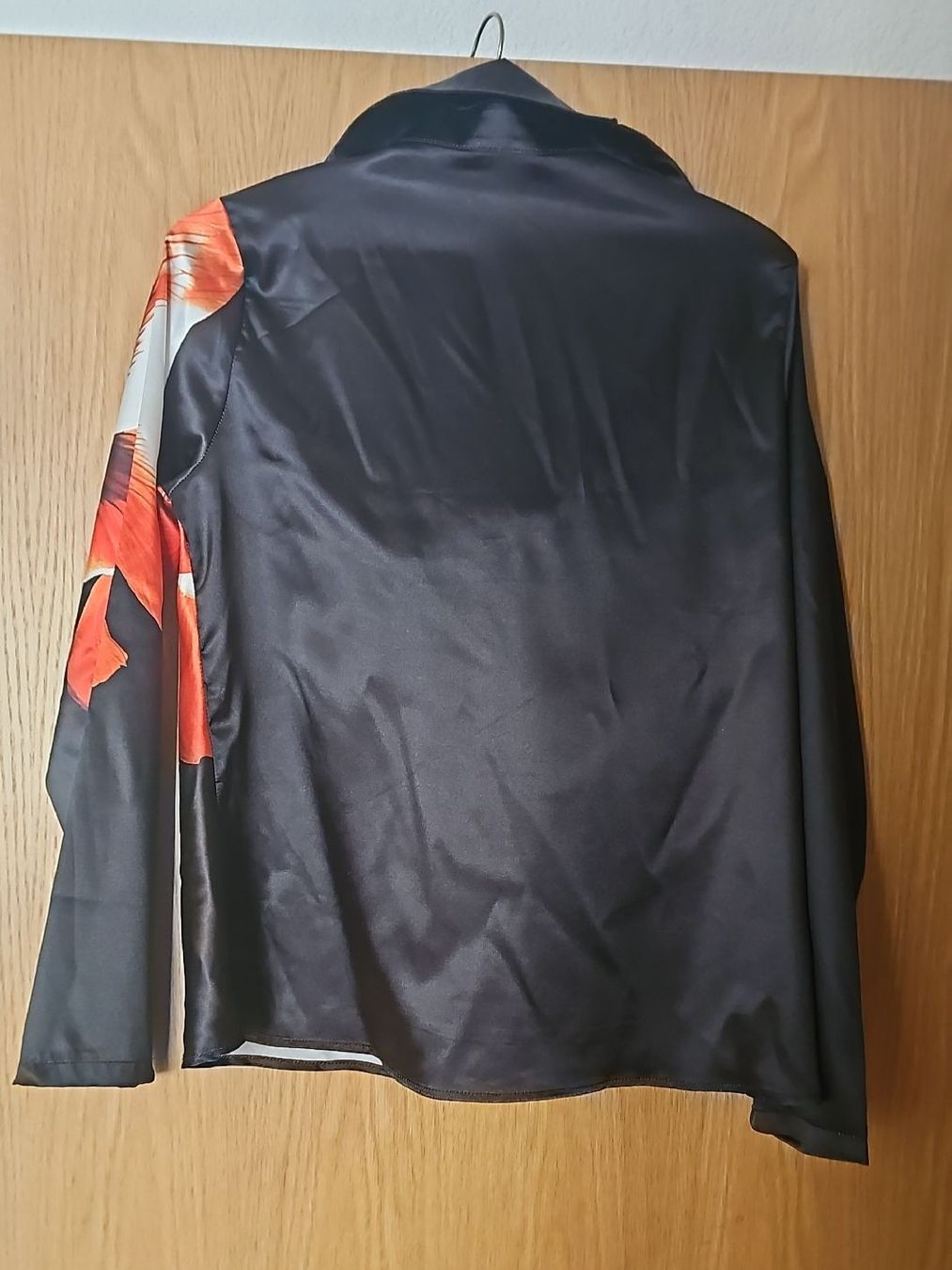 Camicette: Pull à col noir à fleurs - Parfait pour le printemps ! – Nuovo (secondo la descrizione) da Monthey venduto da Chez-Dani-81 1