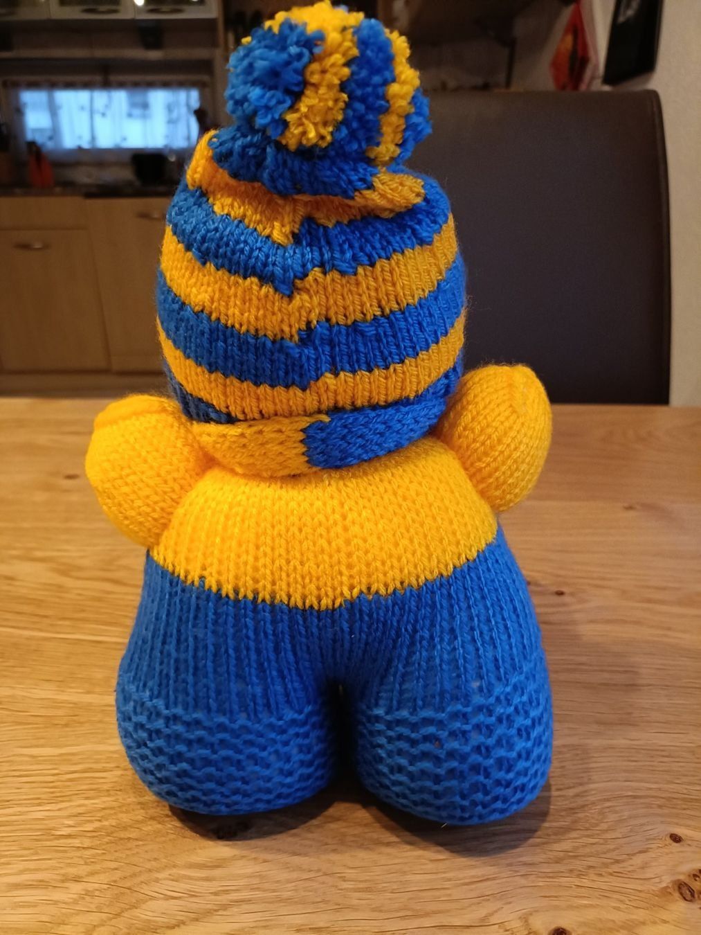 Puppen: HCD DAVOS HANDGESTRICKTES HCD MASKOTTCHEN FANARTIKEL – Gebraucht aus Sargans von Polifemo58 2