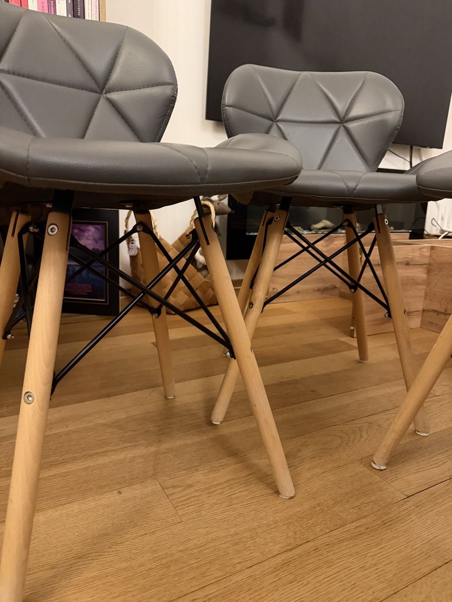 Sedie: 4 Modern Leather Chairs Grey Design Set – Usato da Hausen AG venduto da nik_9sg2 8