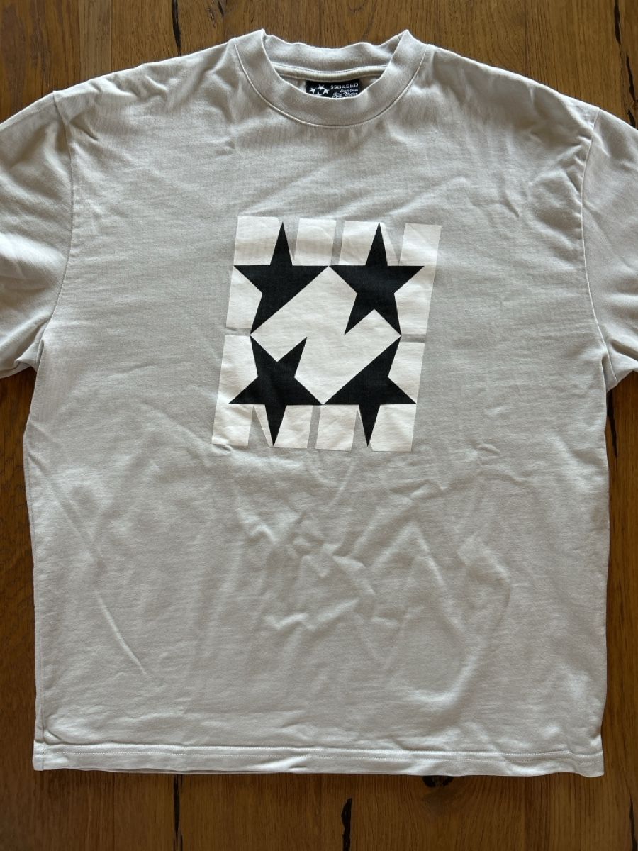 T-shirts: Sweat-shirt 99based – D'occasion à Morrens VD par k2j_7j9g 2