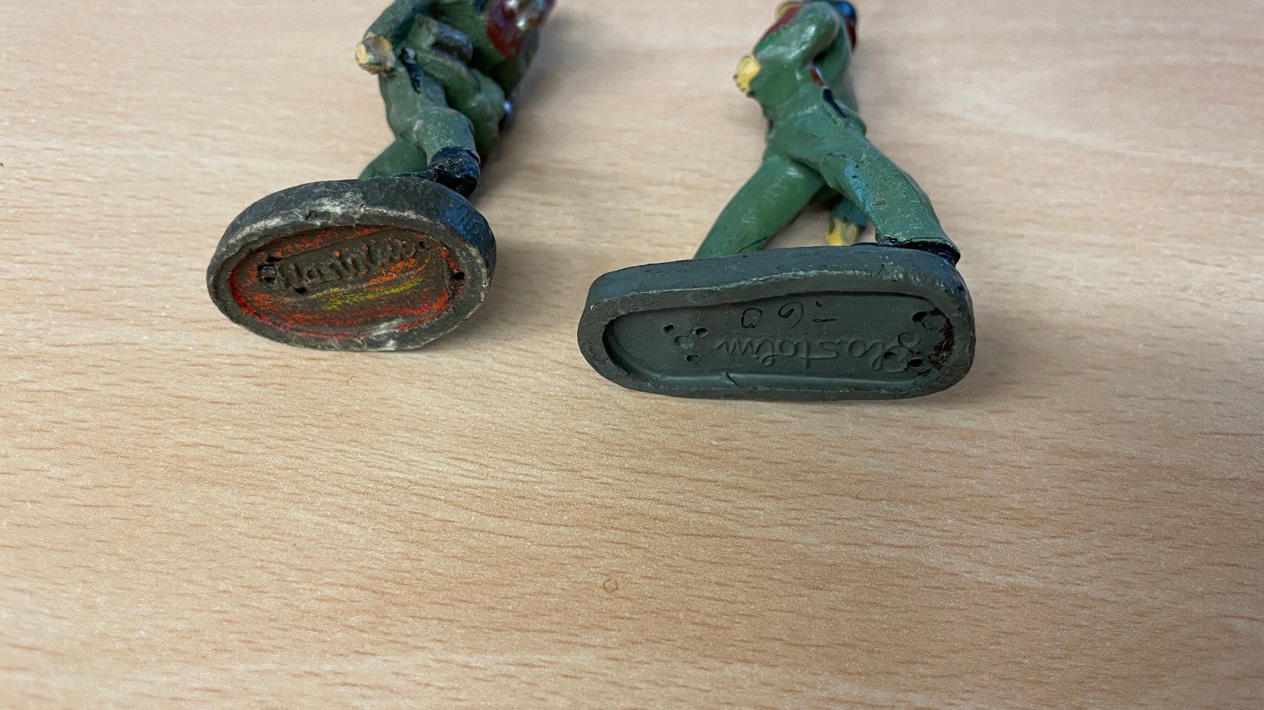 Figuren: Schweiz Armee - 2 Soldaten marschieren - Elastolin Figur – Gebraucht aus Glattfelden von cybermaxx 4