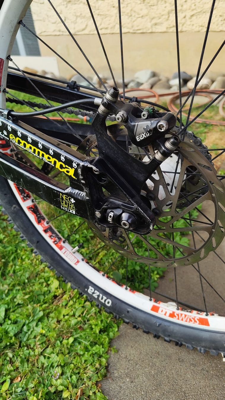 Commencal Vélos: Downhill Commencal – D'occasion à Dietikon par Aro79 4