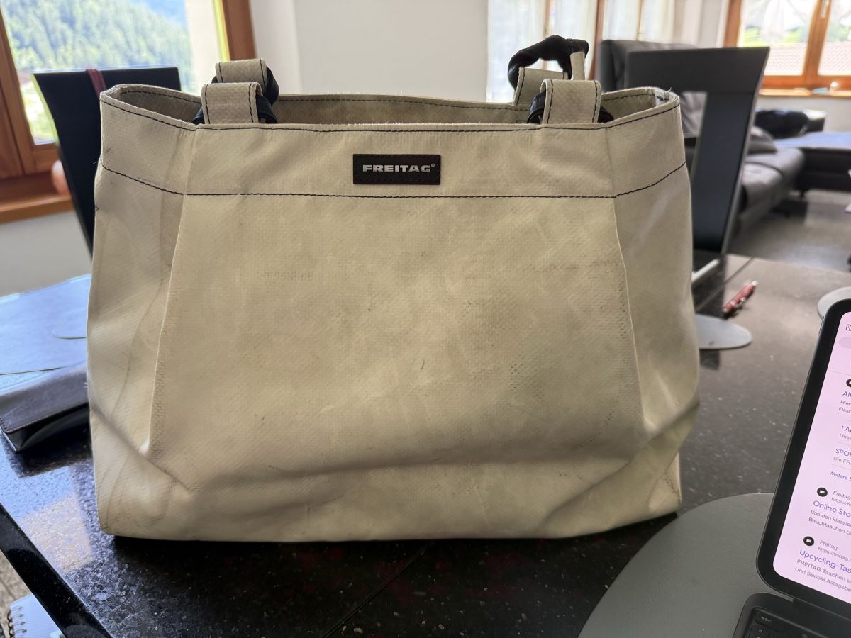 Freitag Borse da donna: Freitag Sally F551 – Nuovo (secondo la descrizione) da St. Niklaus VS venduto da DaDoLo
