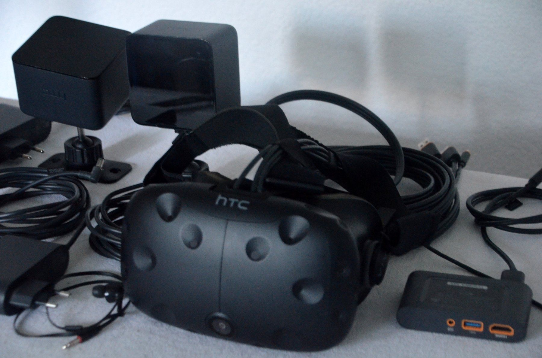 HTC Casco VR: HTC VIVE  1 Virtual Reality Brille  / casque VR – Usato da Collonges venduto da arashee 5