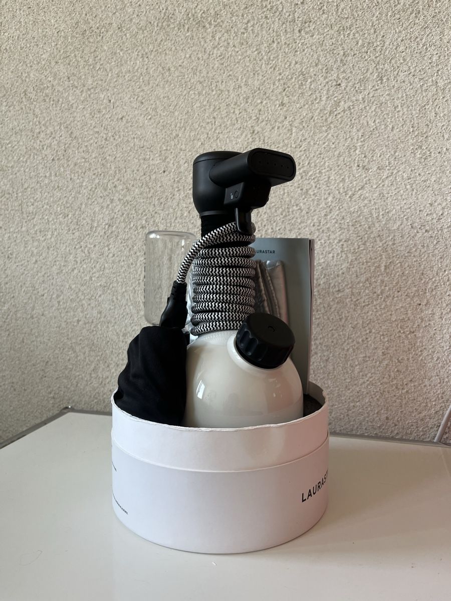 Laurastar Bügeleisen: Steamer iggi Laurastar – Neu (gemäss Beschreibung) aus Genève von leo_bnf7