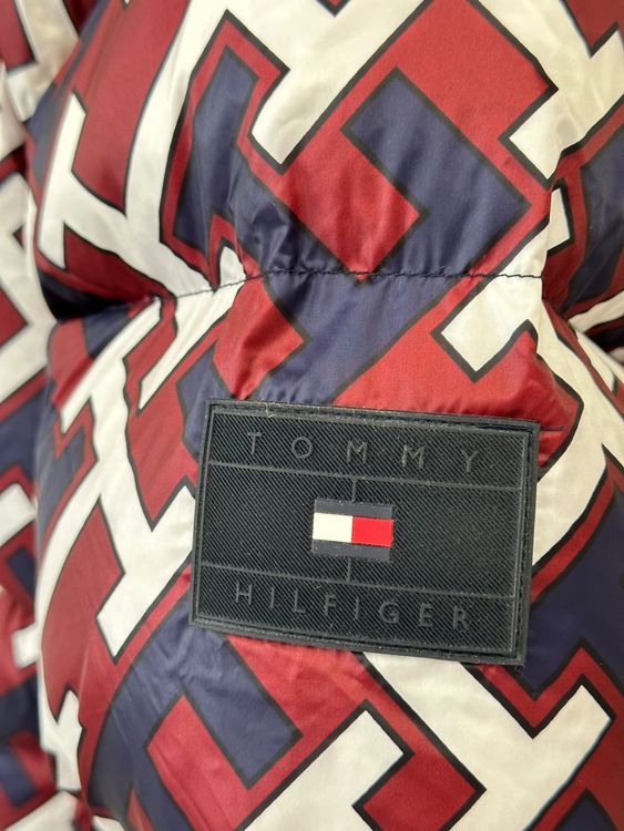 Logodruck multicolor Hilfiger | Daunenjacke Tommy Kaufen Neu, auf L, Ricardo