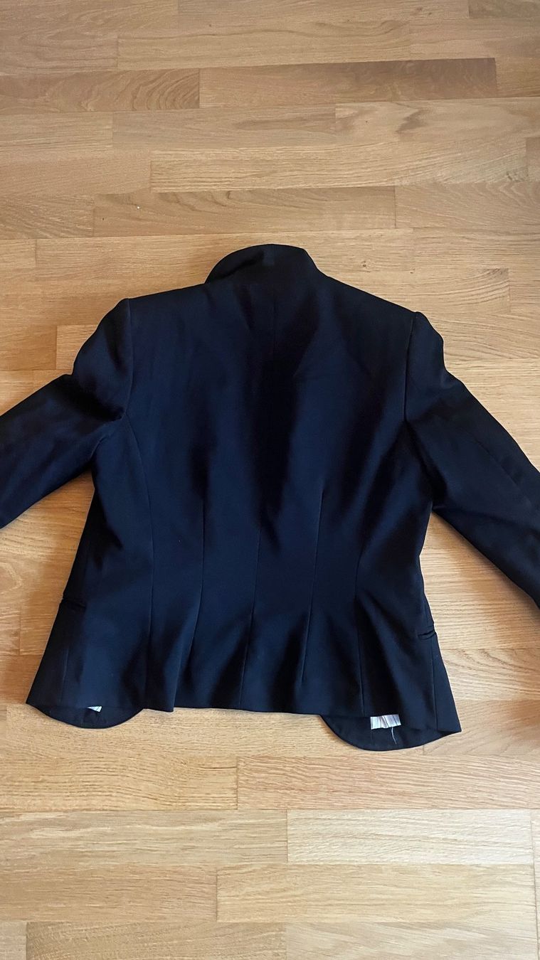Giacche: Schwarzer Blazer, Grösse 38 – Usato da Bern venduto da LaraTouvet 2