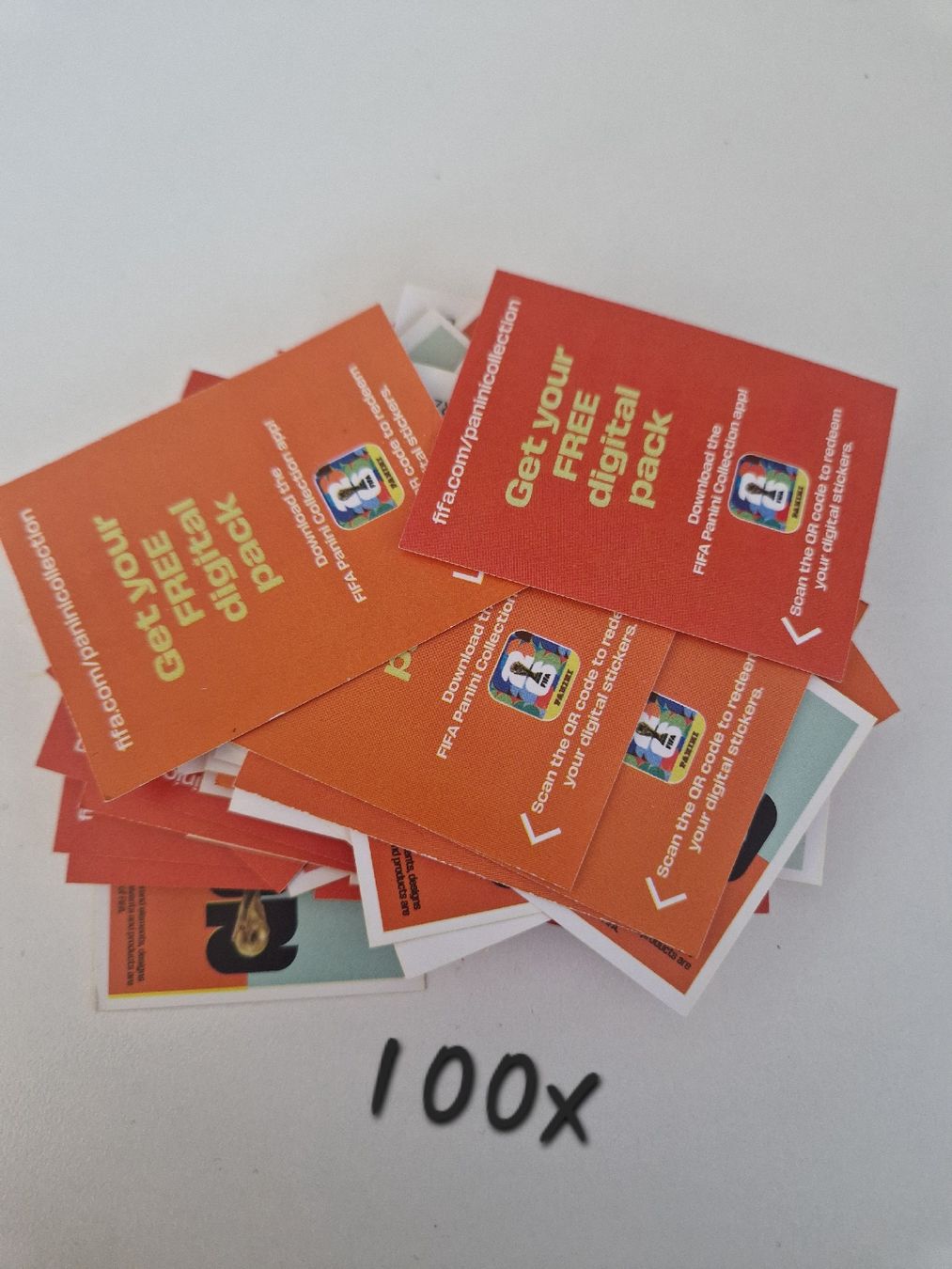 Panini Sammelbilder & Trading cards: Panini Digital Pack 100Stück – Neu (gemäss Beschreibung) aus Stüsslingen von white_angel86