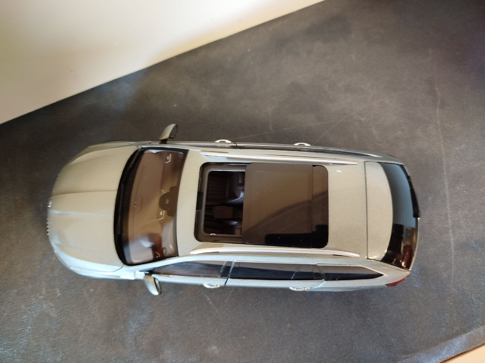 Skoda Modellini d'auto: Modèle réduit 1/180Skoda Octavia Combi  – Nuovo e nell'imballaggio originale da Neuchâtel venduto da lyd_67kk 8