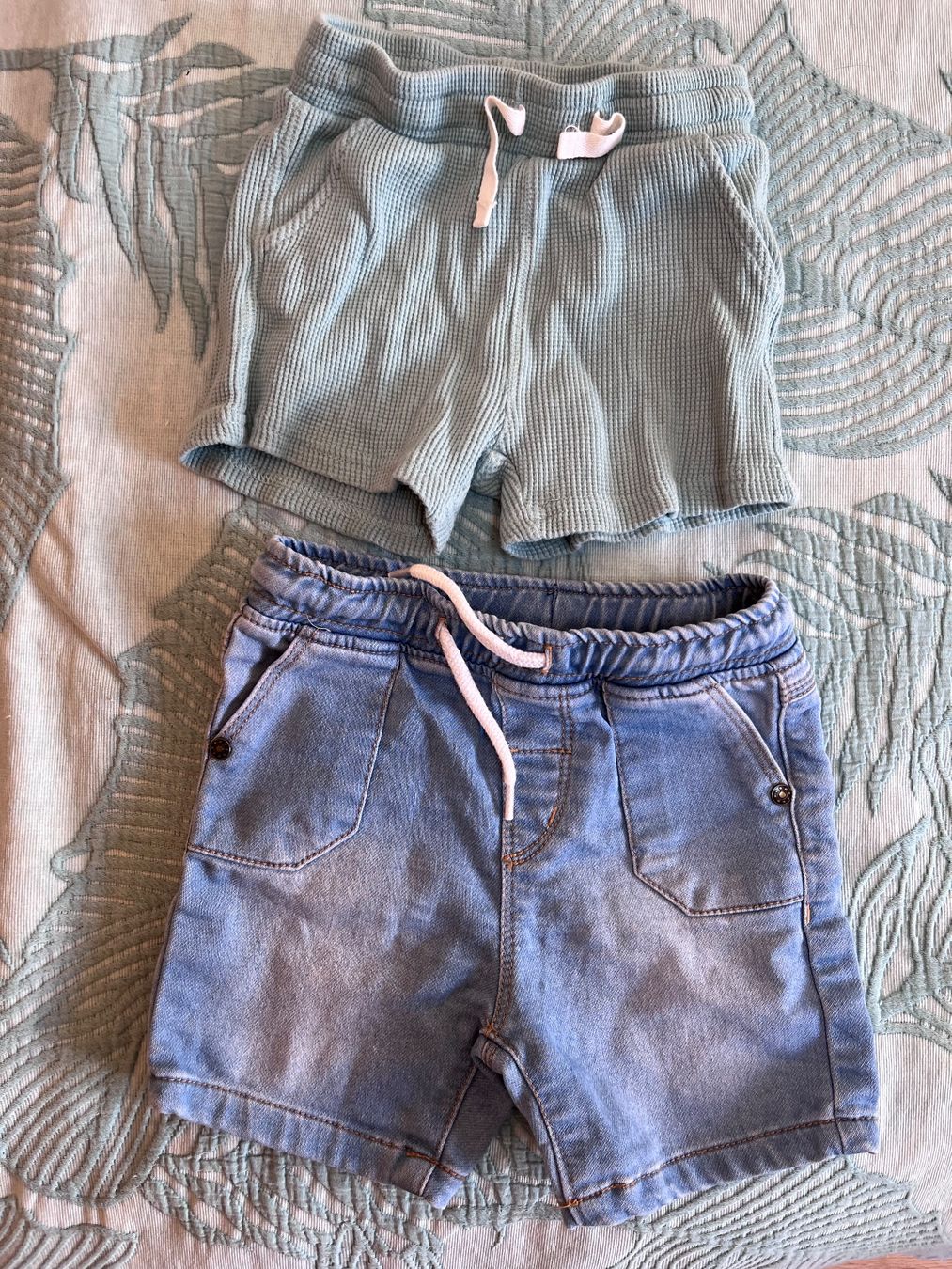Pantaloni: 2x Shorts, Größe 68 – Usato da Umiken venduto da deb_57xk