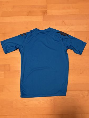 Sport Tshirt 164 blau 