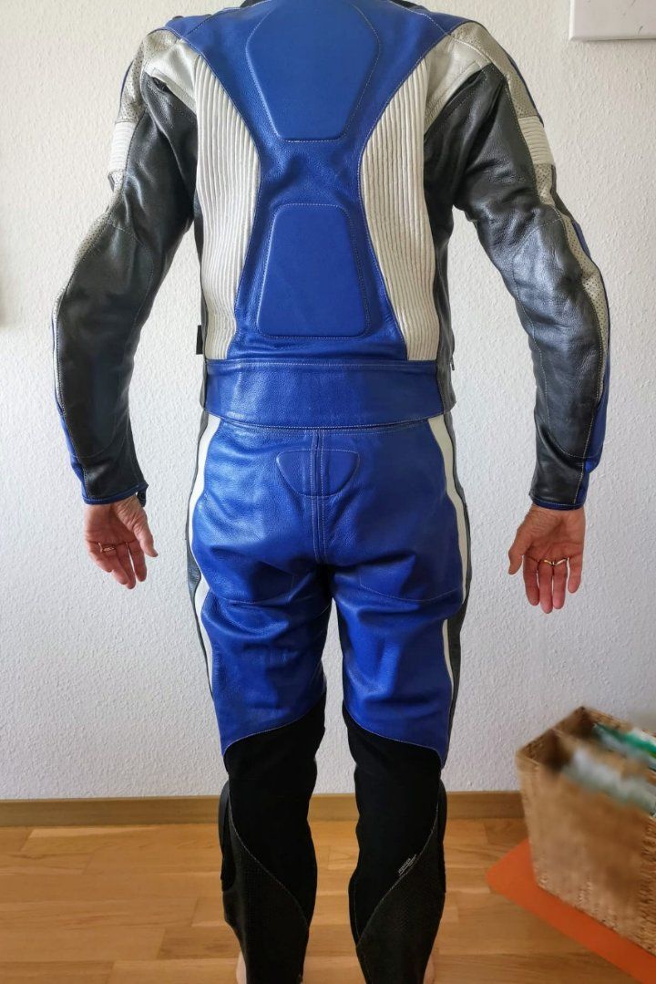 Anzüge & Kostüme: Motorradkombi Damen Gr. 36/38 Leder – Gebraucht aus Adliswil von AtinaNeuj 1