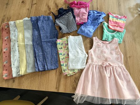 Lotto bambina 92-98