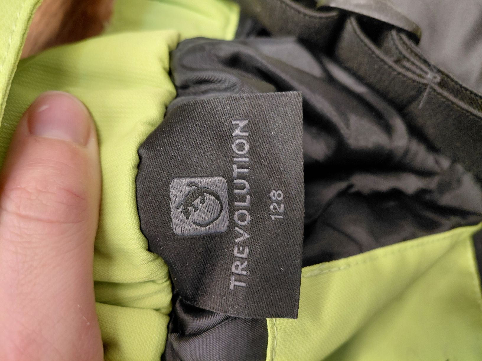 Trevolution Pantaloni: Hellgrüne Skihose Trevolution Gr. 128 – Usato da Matzendorf venduto da CRX1990 2