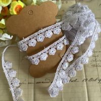 Band Spitzenband weiss Broderie Blume Dentelle 4,5M