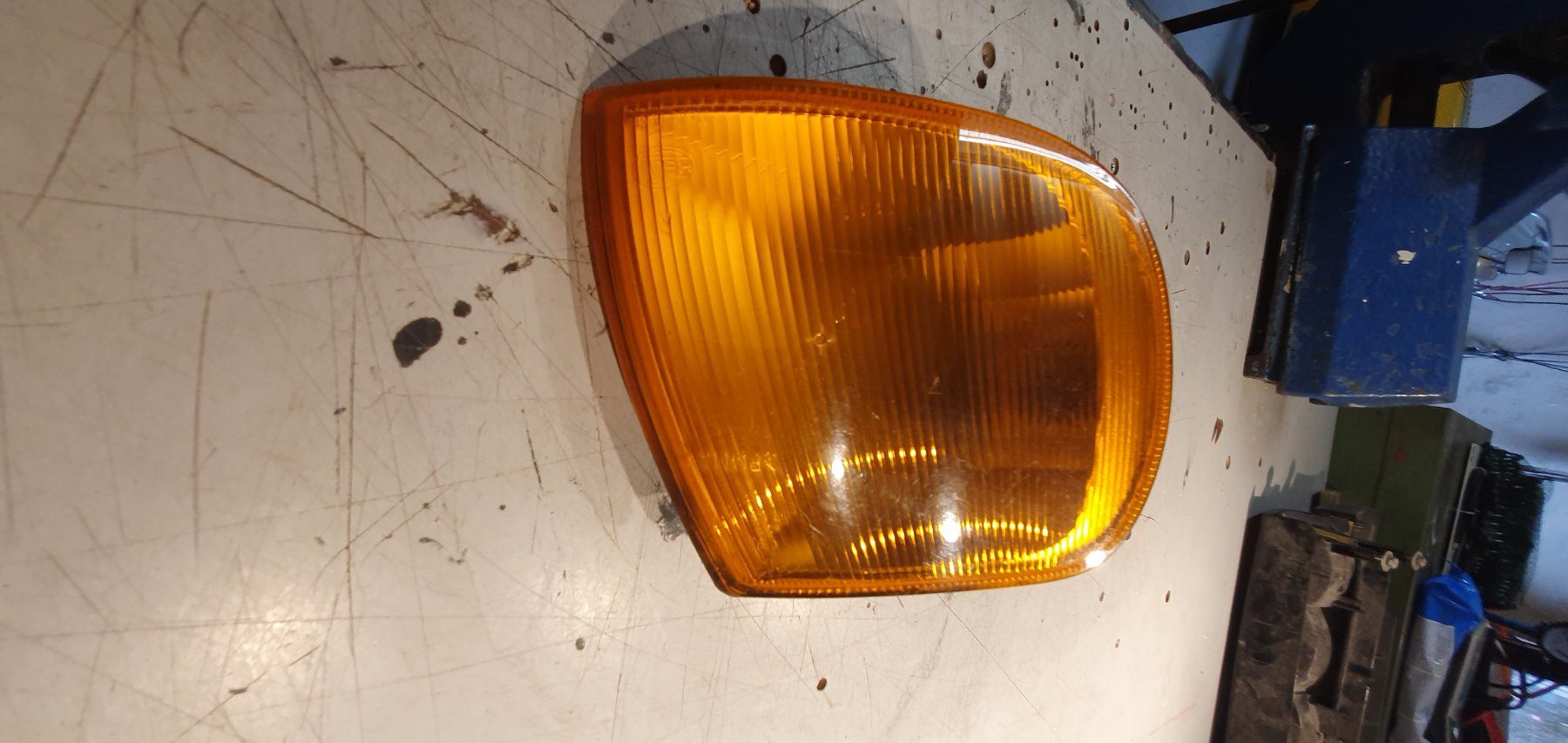 Volkswagen Alle Autoersatzteile: 6N0953050 POLO 6N BLINKER RECHTS – Gebraucht aus Langnau i. E. von Superseven69 7
