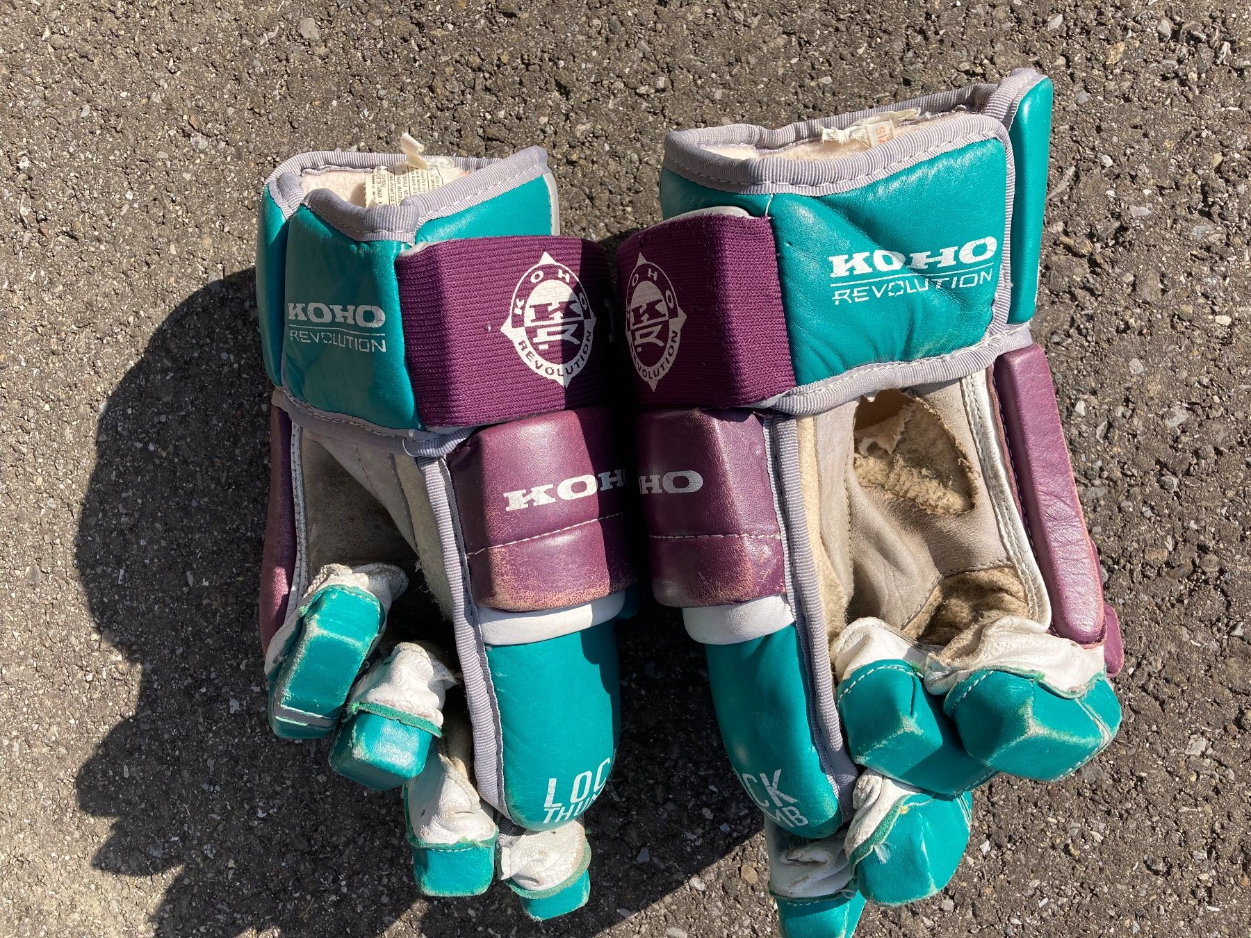 Schutz & Schoner: Eishockeyausrüstung mit Tasche – Gebraucht aus Belp von Siruz 5