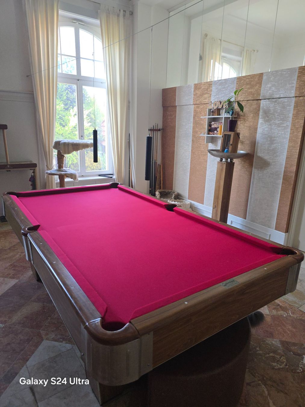 Tables de billard: Billardtisch Steepleton – D'occasion à Wengi b. Büren par stefanweyeneth