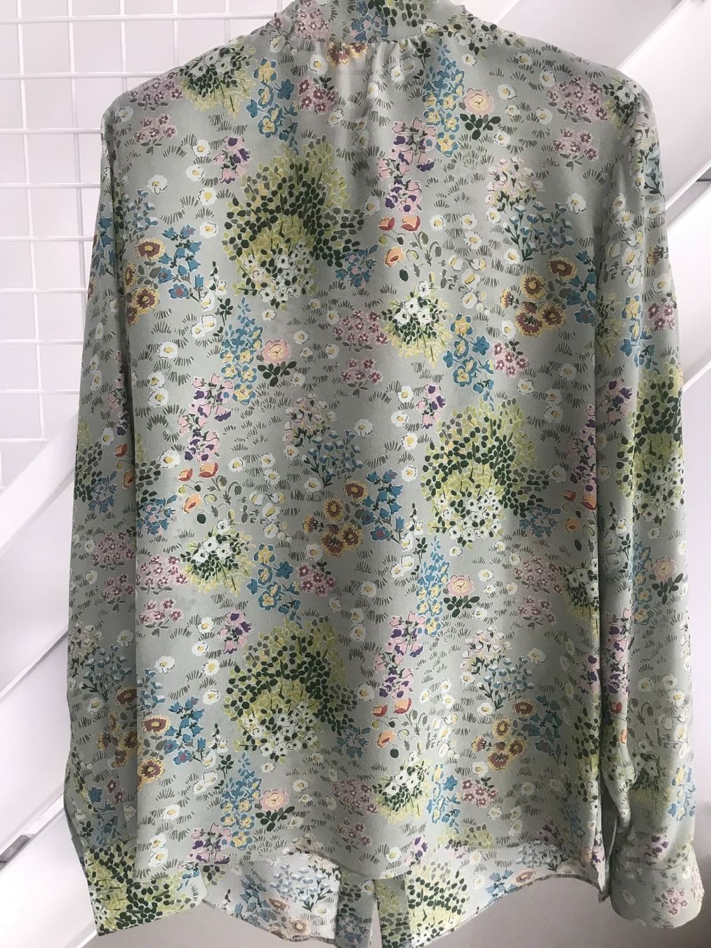 Valentino Camicette: Valentino Bluse, Gr. IT 38 – Nuovo (secondo la descrizione) da Kilchberg venduto da boudoir076