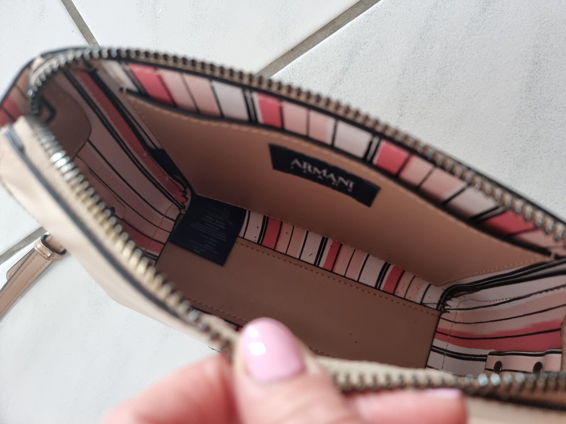 Armani Borse da donna: Tasche Armani – Usato da Wetzikon ZH venduto da cid_veronika 2