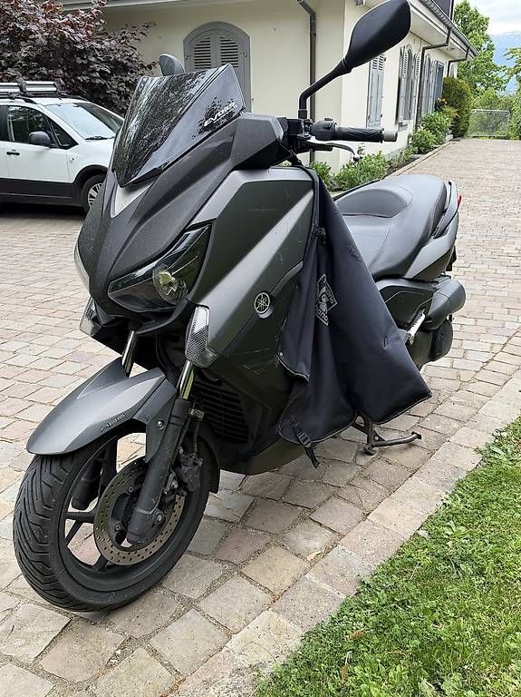 Scooter: Yamaha Xmax 250 – Usato da Le Grand-Saconnex venduto da esk_26f5 1